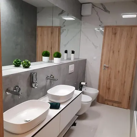 Bpr Space Grey With Balcony