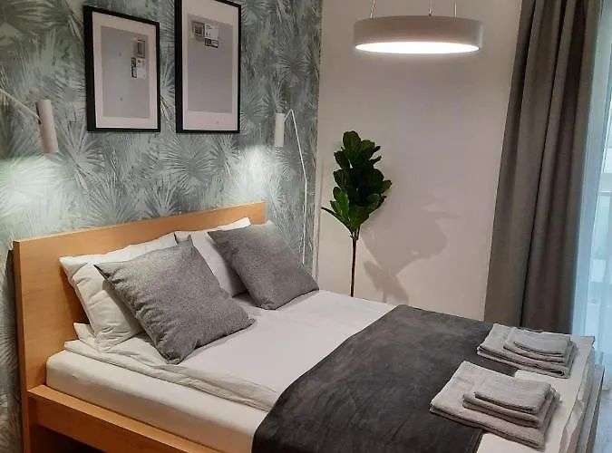 Bpr Space Grey With Balcony Apartament *